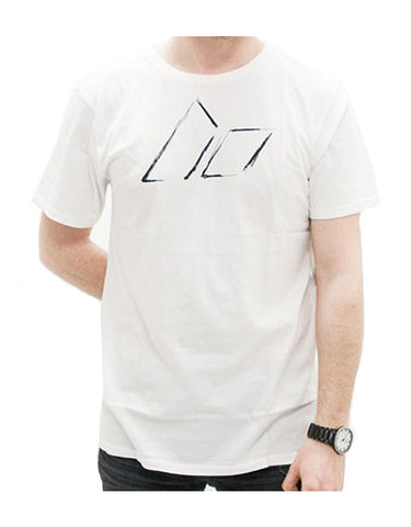 Macbeth Pennant Outline White T-Shirt